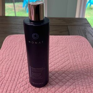Monet Renew Shampoo